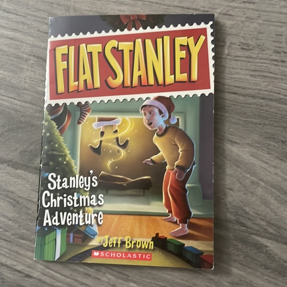 Flat Stanley “Stanley’s Christmas Adventure” soft Book - Picture 4 of 4